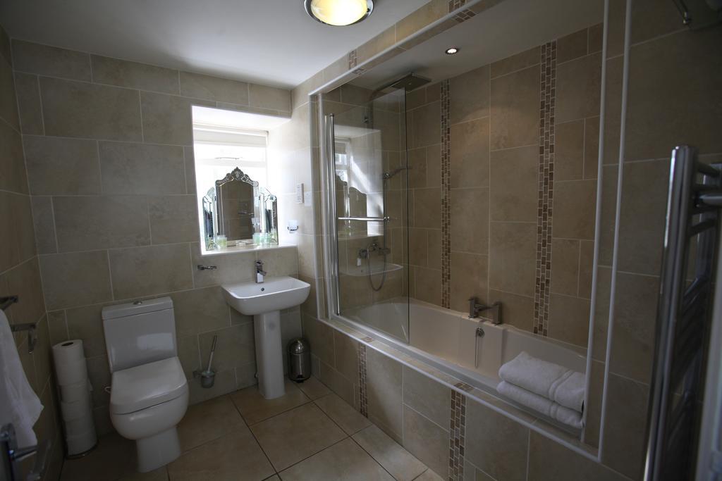 Singleton Lodge Country House Hotel Poulton-le-Fylde Eksteriør billede
