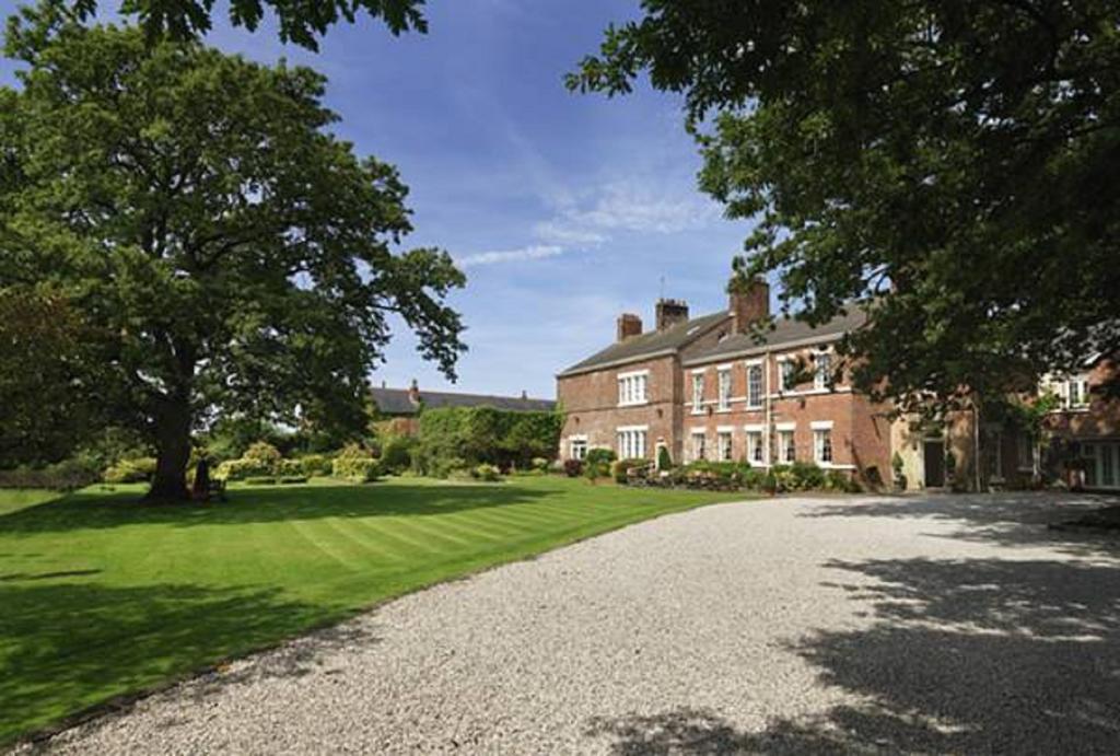 Singleton Lodge Country House Hotel Poulton-le-Fylde Eksteriør billede