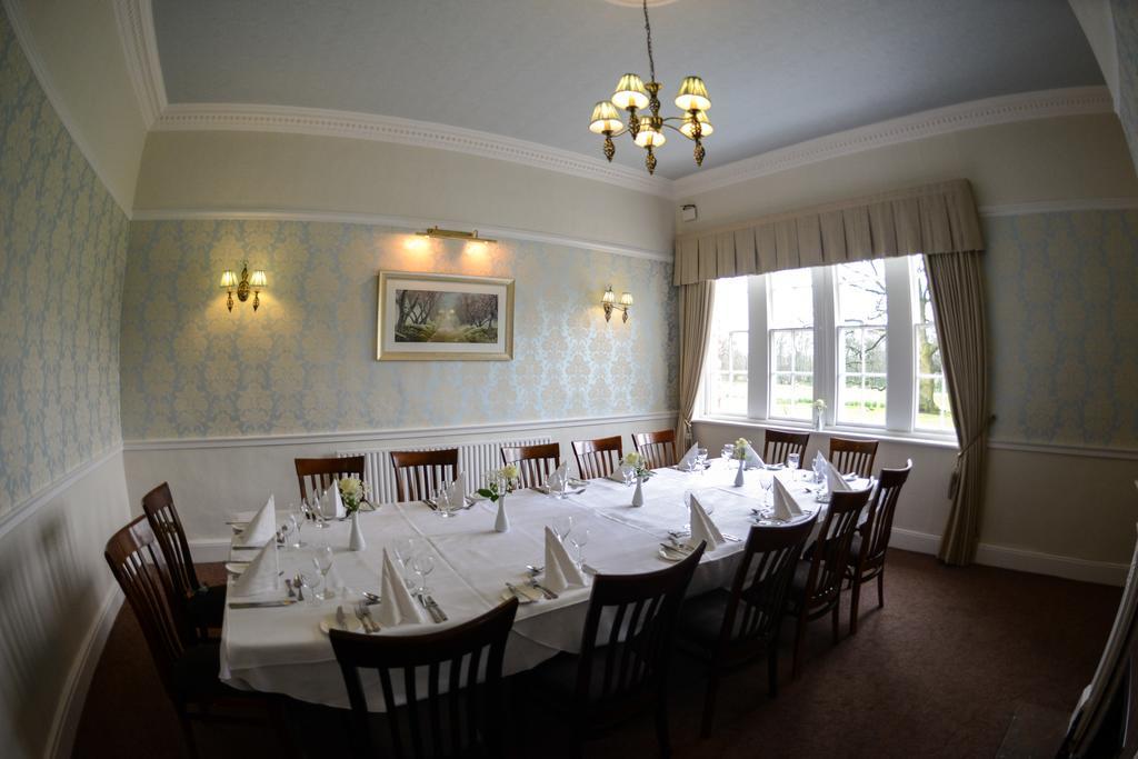 Singleton Lodge Country House Hotel Poulton-le-Fylde Eksteriør billede